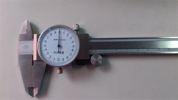 帶表卡尺的讀數(shù)方法 帶表卡尺的讀數(shù)方法